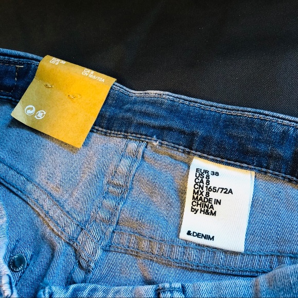 H&M Denim Shorts - Size 8 - Picture 3 of 3